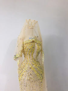 Vestido de Noche de Lujo para Mujer, Estilo Sirena, Sin Mangas, Asimétrico, de Seda, con Pedrería de Alta Gama - Product Image 2