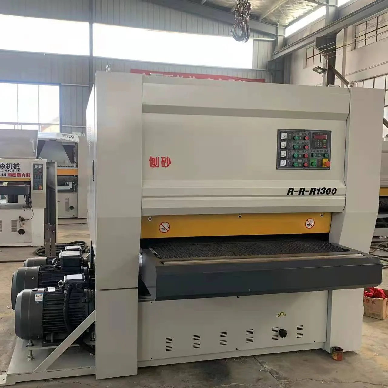 China largo cinto lixadeira fabricante 1000r-rp máquina de lixar de metal