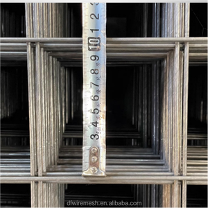 검정색 PVC 코팅 아연도금 용접 철망 롤 <span class=keywords><strong>20x20mm</strong></span> 산업용 환기 및 안전 보호 스크린용 - Product Image 2