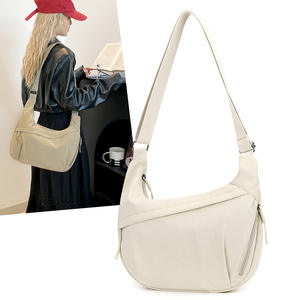 Bolso Bandolera Minimalista Color Blanco Hueso, Resistente al Agua, con Bolsillo con Cremallera, para Uso Diario, Primavera 2025 - Product Image 1