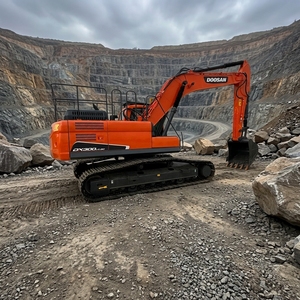 รถขุดตีนตะขาบ DOOSAN DX300LC-9C มือสองจากเกาหลี น้ำหนัก 30 ตัน ชั่วโมงการทำงานต่ำ กำลังแรง สภาพดี ขายดี - Product Image 1