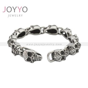 <span class=keywords><strong>2025</strong></span> été mode acier inoxydable pleine tête de mort <span class=keywords><strong>Biker</strong></span> Bracelet Style Punk bracelets porte-bonheur pour tenue de fête - Product Image 2