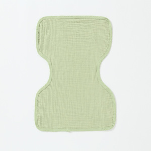 Bavaglini Personalizzati in Cotone Mussola per Neonati, Assorbenti con Design Floreale e Chiusura a Bottone - Product Image 6