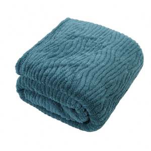 Manta de franela súper suave, mantas de cama de lana cálidas y acogedoras decorativas, mantas de sofá gruesas y esponjosas de felpa para todas las estaciones, Verde - Product Image 2