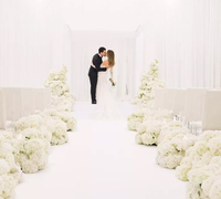 Weißer Nadelfilz-Hochzeitsteppich Vliesstoff Outdoor Roter Teppich Wand-zu-Wand-Bodenbelag für Heimpartys & Ausstellungen