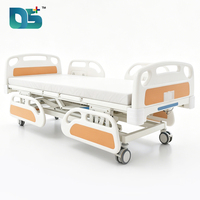 Lits médicalisés manuels réglables avec rails de maintien des deux côtés et système de levage hydraulique pour personnes âgées, soins à domicile et hôpitaux