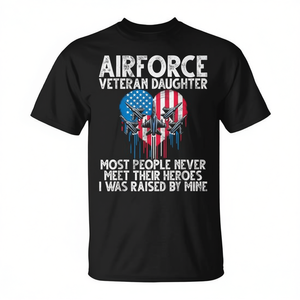 T-shirt unisexe pour fille de vétéran de l'armée de l'air, col rond, manches courtes, design patriotique d'héroïque militaire - Product Image 3