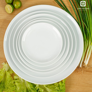 Plato de cerámica redondo curvo | Vajilla vietnamita artesanal | Vajilla artesanal rústica - Product Image 2