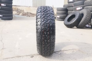 Nouveaux pneus de voiture en gros LCH T-REX P245/70R16 107S Blackletter Radial de haute qualité avec garantie d'un an du fabricant - Product Image 2