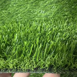 Haute qualité 20mm 50mm gazon artificiel gazon synthétique pelouse naturelle meilleure vente résistance aux UV <span class=keywords><strong>tapis</strong></span> vert pour la maison jardin utilisation - Product Image 4