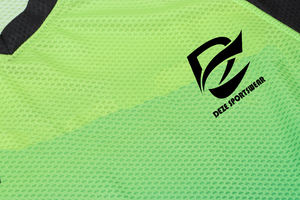 Maillots de cyclisme populaires pour hommes et femmes, haute flexibilité, absorption rapide de l'humidité, protection UV, manches 3/4, personnalisables, pour VTT et course - Product Image 2