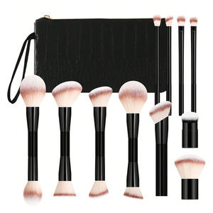 11PS Juego completo de brochas de maquillaje de función completa Juego de herramientas de maquillaje profesional súper suave de lujo marrón - Product Image 1