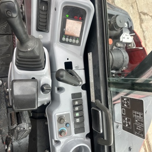 Miniexcavadora Yanmar Vio55 de 5.5 Toneladas, Modelo 2022, 33.4kW de Potencia, Cucharón de Excavación, Motor Marca Yanmar - Product Image 4