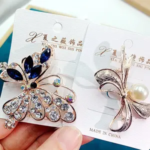 High quality ladies rhinestone sorority brooches women jewelry fashion brooches mixed design brooch in bulk