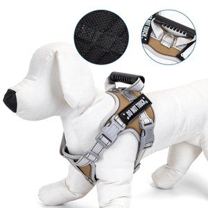Arnés para perros ajustable, duradero y transpirable, ideal para paseos y control de mascotas. - Product Image 1