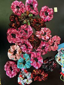 Vente en gros de chouchous pour bébé en fibre de bambou douce, élastiques et à motifs personnalisés - Product Image 2