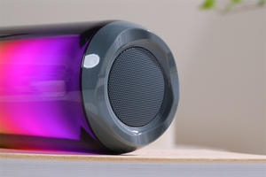 Haut-parleurs sans fil portables TG651 TWS 10W RGB LED Mini Audio Party Woofer avec radio FM pour téléphone portable - Product Image 4