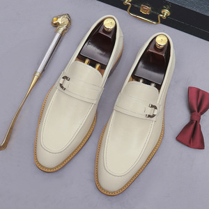 Mocasines clásicos de cuero genuino para hombre, calzado suave, cómodo, práctico y versátil, apto para negocios, informal, diario, formal, zapatos planos. - Product Image 4
