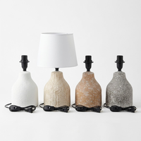 Lámpara de Noche de Cerámica Escandinava Minimalista para Dormitorio de Hotel, Lámpara de Mesa de Gres Rústico Nórdico Hecha a Mano Estilo Wabi Sabi