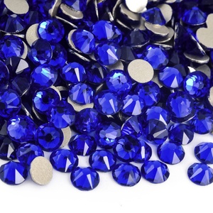 OLeeya Vente en gros de strass en verre de qualité supérieure 2088 Cristal 16 Facettes Xirius AB avec fond doré et dos plat pour robes de mariée - Product Image 3