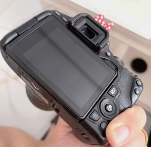 กล้องวิดีโอคุณภาพสูง 4k 200d II หน้าจอสัมผัส ความละเอียดภาพสูง กล้อง 200D II - Product Image 4