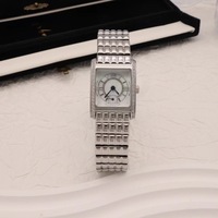 Montre à quartz pour femmes Cadran carré rectangulaire de luxe Femme Petite horloge en or et diamant Montre-bracelet pour femmes