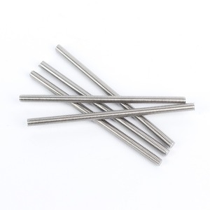 Barre filetée à finition brute, sur mesure, fournie directement par l'usine, pour connexion par boulons de précharge - Product Image 3