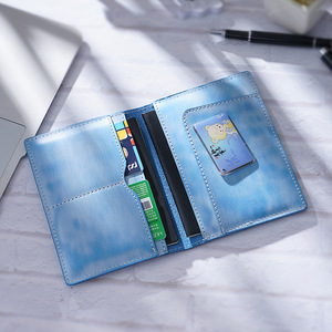 Custodia Porta Passaporto in Vera <span class=keywords><strong>Pelle</strong></span> Pieno Fiore Stile Vintage con Logo e Colore Personalizzati - Product Image 5