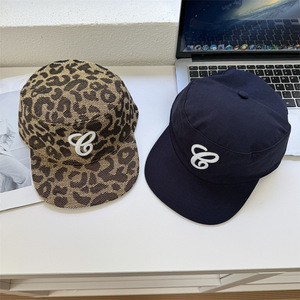 Gorra Retro de Lona con Estampado de Leopardo Azul Marino, Bordado de Letras a Cuadros, Estilo Urbano Unisex, Primavera Otoño - Product Image 3