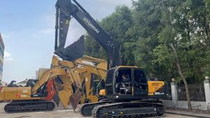 Excavadora Hyundai 305LC-9T Usada del 2020, Pocas Horas de Uso (2000 Horas), Buen Estado, Motor Cummins, Bomba Hidráulica, 30 Toneladas, Corea - Product Image 2