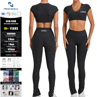 Ensemble de yoga personnalisé, doux, respirant, avec haut court à col en V et pantalon évasé taille haute, 2 pièces, effet ventre plat, pour entraînement et fitness