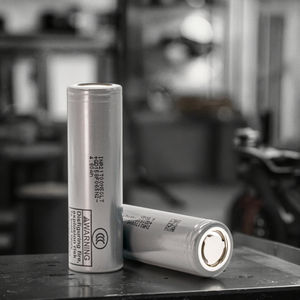 5000mAh Rechargeable 21700 <span class=keywords><strong>M50LT</strong></span> Cylindrique Lithium Ion Batterie pour Ebike Moto Argent Boîte Individuelle avec 1 An de Garantie - Product Image 5