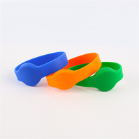 Bracelet en silicone étanche et réglable avec RFID NFC, code QR, puce FM1108 213 215 216, idéal pour la promotion