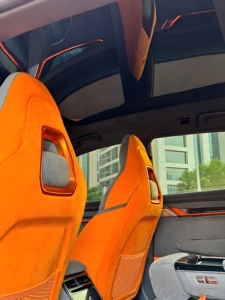 ZE EKR 001 AWD 2022 Usado, Vehículo Eléctrico de Lujo, 100 kWh, Largo Alcance, Motor Dual - Product Image 5