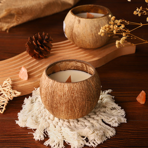 Vela de cáscara de <span class=keywords><strong>coco</strong></span> hecha a mano con aceites esenciales de cera de soja natural Fragancia ecológica para el hogar-para juegos de regalo de Acción de Gracias de vacaciones - Product Image 1