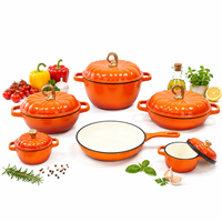 Batterie de cuisine en fonte émaillée 11 pièces, rouge, comprenant un faitout, une casserole, une poêle à frire, des mini-casseroles, avec boutons dorés, pour la cuisine