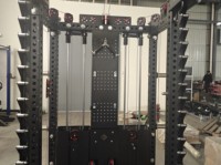Version améliorée de l'équipement de fitness à domicile : Smith Trainer 3D pour entraîner les parties du corps : dos, épaules, bras, jambes, hanches