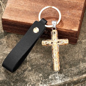 Porte-clés en alliage de zinc avec motif celtique tressé et sangle en cuir, cadeau unisexe - Product Image 1