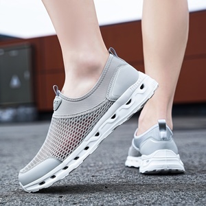 Zapatillas de malla huecas unisex al por mayor para primavera y verano, zapatillas ligeras de talla grande para correr y uso diario - Product Image 4