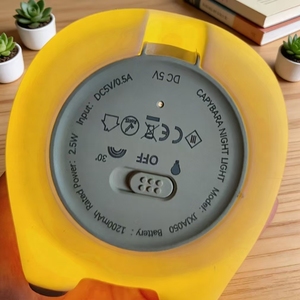 Linda Lámpara Nocturna LED de Capibara, Lámpara de Noche de Silicona Suave, Recargable por USB, con Cambio de Color para Bebés y Niños - Product Image 4