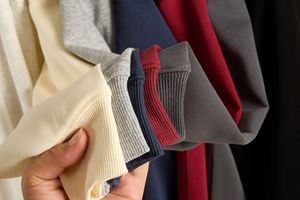 Sweat-shirt à capuche zippé unisexe rétro de haute qualité, personnalisable, 300 g/m², poids lourd, style streetwear, pour l'hiver - Product Image 4