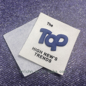 Etichette in gomma con Logo stampato personalizzato etichette in gomma siliconica etichette in poliestere tessuto in gomma per abbigliamento - Product Image 3