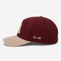 Gorra de béisbol de algodón twill con bordado en relieve, 5 paneles, corona alta, hebilla metálica, estilo casual y urbano, para pedidos al por mayor