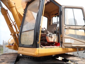 รถขุดญี่ปุ่นมือสอง รุ่น Cat 330 รถขุดตีนตะขาบ 330bl รถขุด CAT 30 ตัน ราคาถูก ขายในจีน - Product Image 6