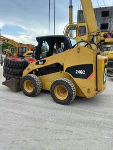 Petit chariot élévateur tout terrain Chargeur antidérapant multifonction Aménagement paysager Petite pelle Carter - Product Image 4