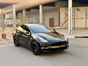 Modelo Y Long Range AWD 2023 de Tesla - Product Image 3