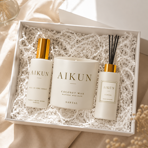 Set de Regalo de Fragancia para el Hogar Aikun Santal de Tres Piezas Coordinadas con Cera de Coco, Vela, Difusor de Varillas y Spray Textil, OEM ODM Branding - Product Image 1
