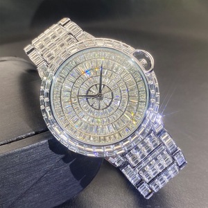 Orologio da Uomo al Quarzo con Diamanti <span class=keywords><strong>Baguette</strong></span> e Cristalli, Completamente Tempestato di Diamanti, in Oro, Vendita all'Ingrosso dalla Fabbrica - Product Image 5
