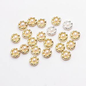 Décorations d'ongles en alliage métallique argenté et doré à dos plat, petites breloques 3D encadrées de perles, accessoires de manucure - Product Image 3