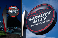 Pylône publicitaire LED rétroéclairé sur mesure pour station-service intérieure, avec affichage des prix et écran d'informations sur le carburant, fabriqué en usine